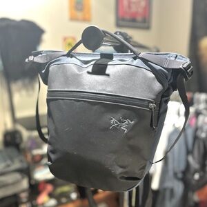 Arcteryx Arro 8 Shoulder Bag